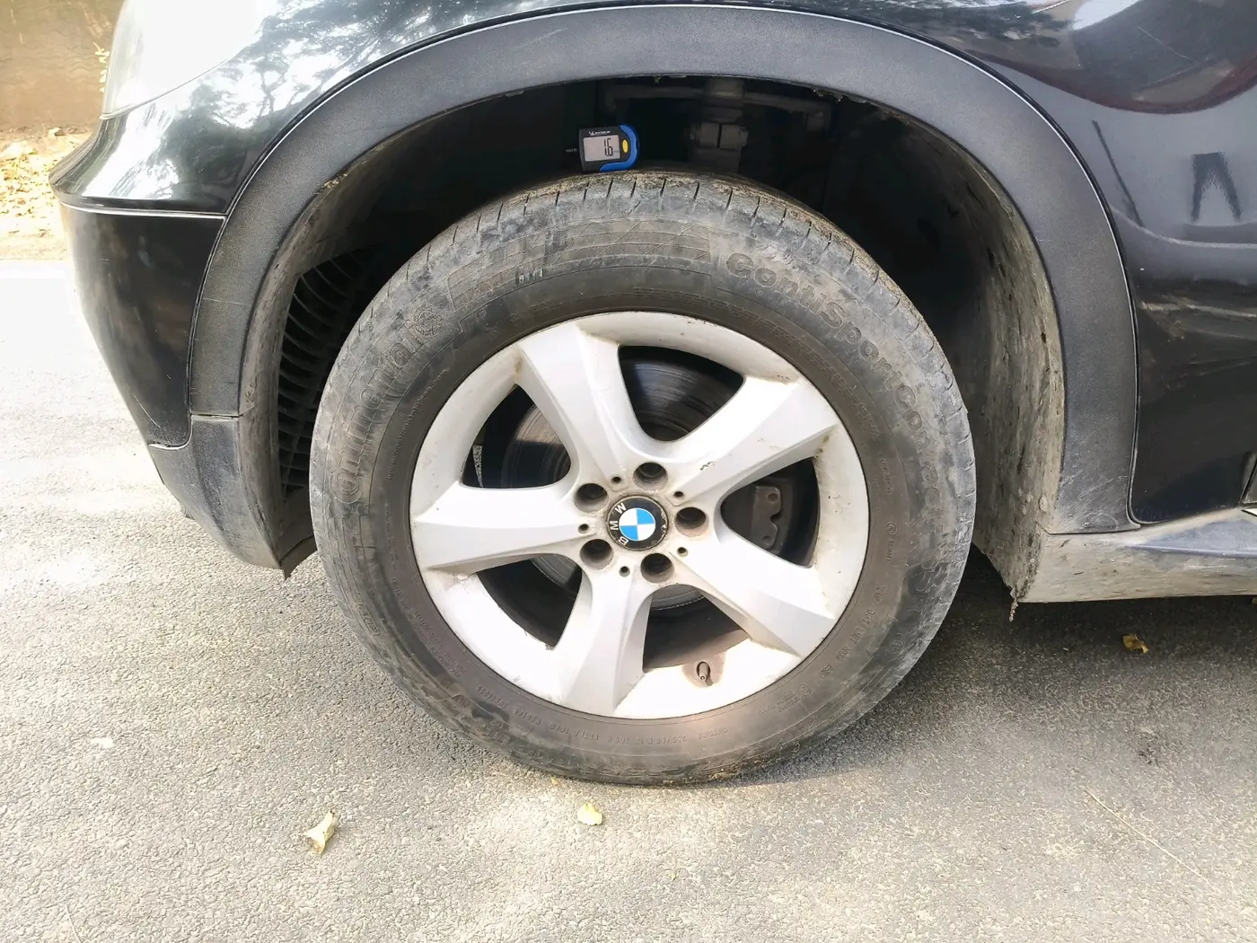 2013 BMW X5 xDrive 30d, Diesel, Automatic, 1,47,080 km, tyre