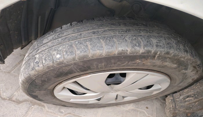 2018 Honda Amaze 1.2L I-VTEC S, Petrol, Manual, 84,700 km, tyre