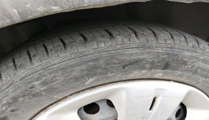 2014 Honda Amaze 1.5L I-DTEC S, Diesel, Manual, 98,919 km, tyre