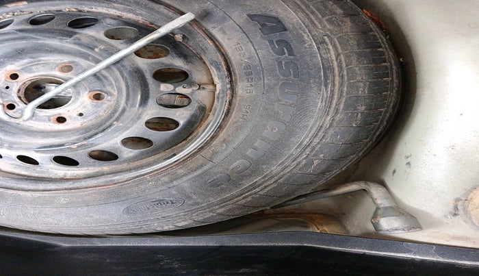 2014 Maruti Swift VDI, Diesel, Manual, 83,768 km, tyre