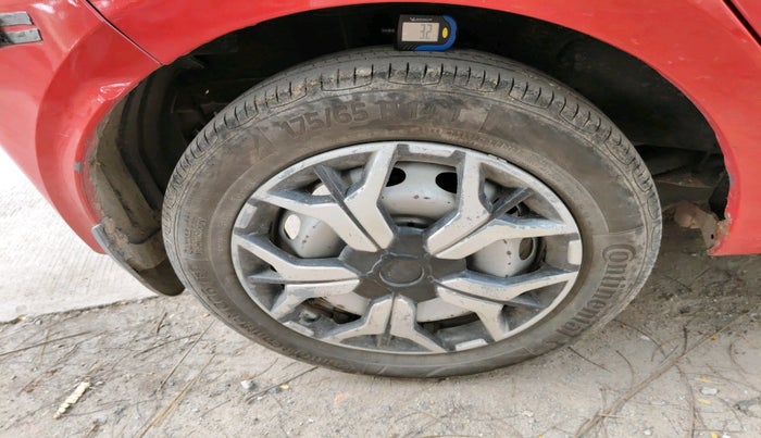 2020 Tata Tiago XE PETROL, Petrol, Manual, 93,880 km, tyre