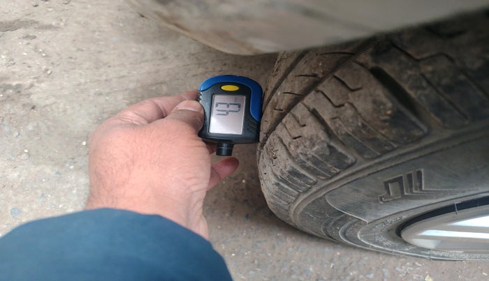 2011 Maruti Ritz LXI, Petrol, Manual, 75,000 km, tyre