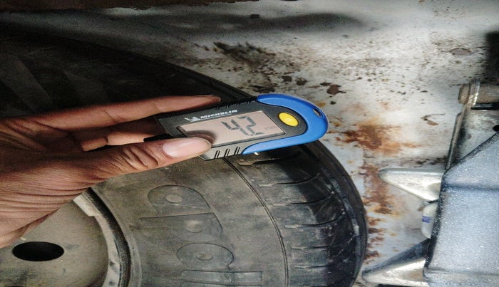 2018 Maruti Dzire VXI, Petrol, Manual, 65,243 km, tyre