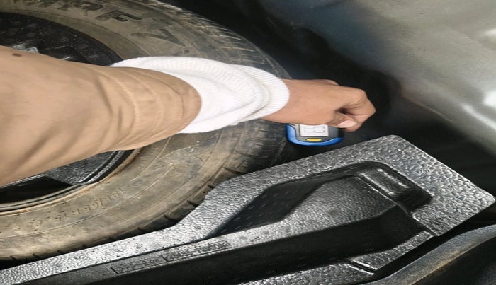 2018 Maruti Ciaz DELTA 1.4 MT PETROL, Petrol, Manual, 26,303 km, tyre