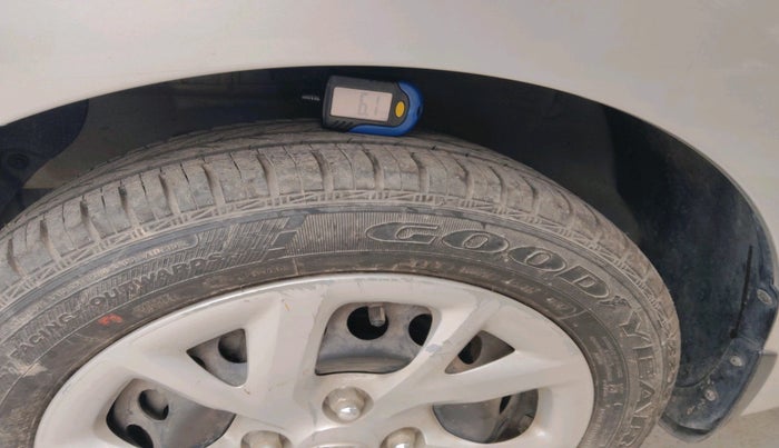 2017 Hyundai Grand i10 SPORTZ 1.2 KAPPA VTVT, Petrol, Manual, 23,049 km, tyre