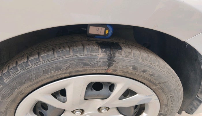 2017 Hyundai Grand i10 SPORTZ 1.2 KAPPA VTVT, Petrol, Manual, 23,049 km, tyre