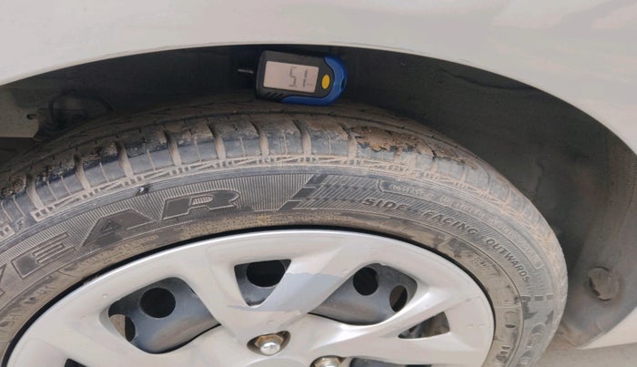 2017 Hyundai Grand i10 SPORTZ 1.2 KAPPA VTVT, Petrol, Manual, 23,049 km, tyre