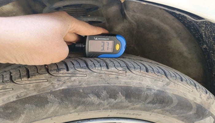 2016 Maruti Swift Dzire TOUR DIESEL, Diesel, Manual, 1,55,702 km, tyre