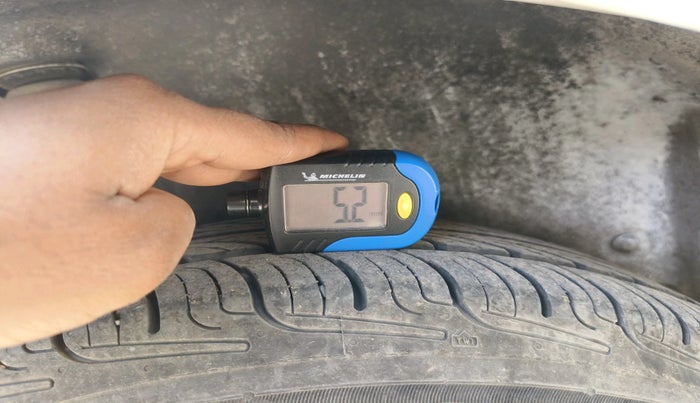 2016 Maruti Swift Dzire TOUR DIESEL, Diesel, Manual, 1,55,702 km, tyre