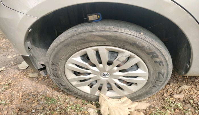 2014 Maruti Swift VDI, Diesel, Manual, 1,32,687 km, tyre