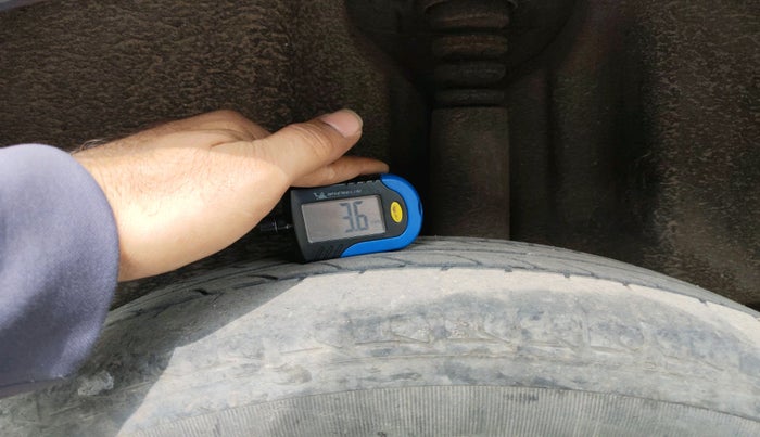 2012 Skoda Rapid ELEGANCE 1.6 TDI CR MT, Diesel, Manual, 2,24,628 km, tyre