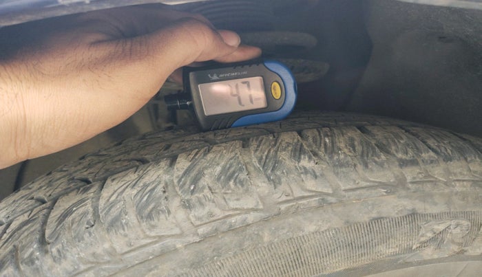 2012 Skoda Rapid ELEGANCE 1.6 TDI CR MT, Diesel, Manual, 2,24,628 km, tyre