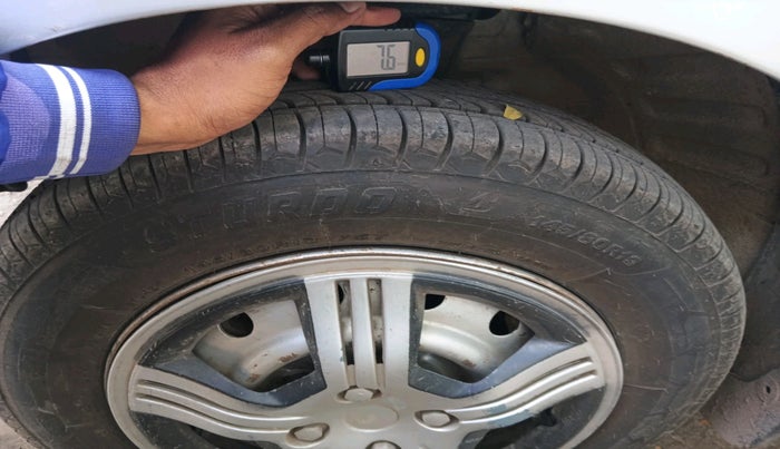 2011 Maruti Wagon R 1.0 LXI, Petrol, Manual, 1,41,070 km, tyre