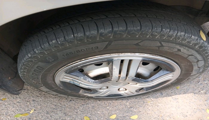 2011 Maruti Wagon R 1.0 LXI, Petrol, Manual, 1,41,070 km, tyre