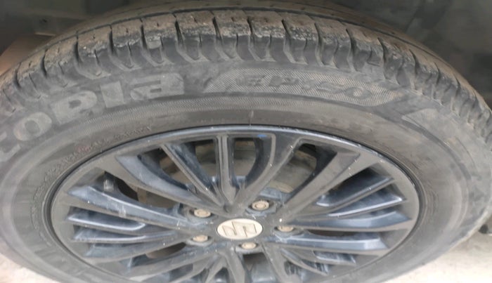 2021 Maruti Ertiga VXI CNG, Petrol, Manual, 63,485 km, tyre