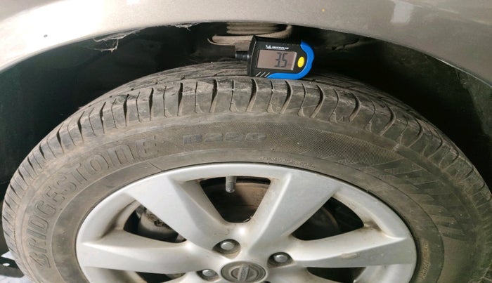 2012 Nissan Sunny XV DIESEL, Diesel, Manual, 84,377 km, tyre