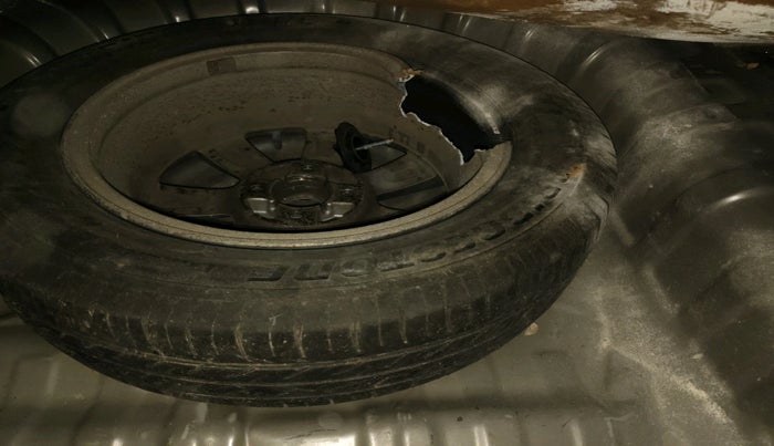 2012 Nissan Sunny XV DIESEL, Diesel, Manual, 84,377 km, tyre