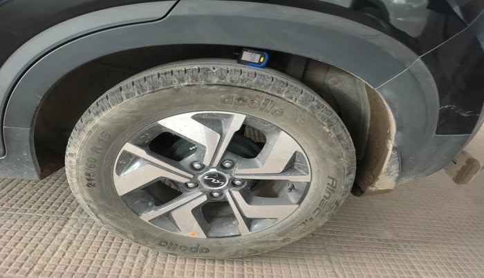 2022 KIA SONET HTX 1.0 DCT, Petrol, Automatic, 22,221 km, tyre