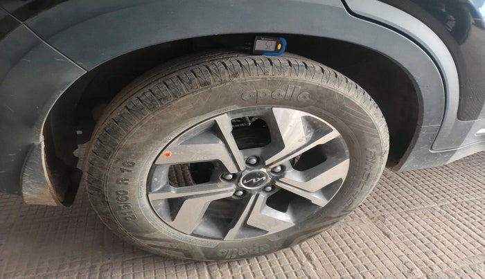 2022 KIA SONET HTX 1.0 DCT, Petrol, Automatic, 22,221 km, tyre