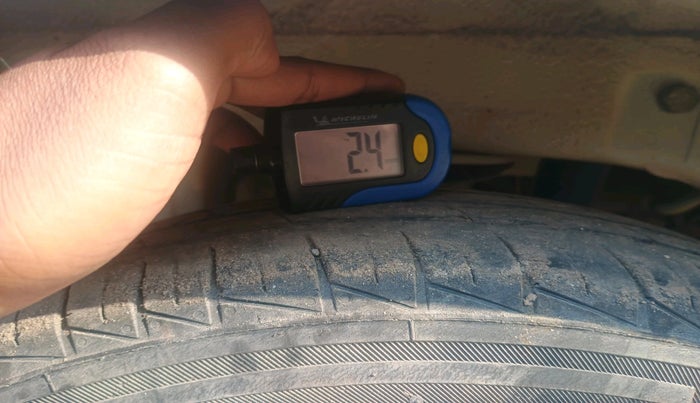 2022 Maruti Alto VXI, Petrol, Manual, 22,444 km, tyre