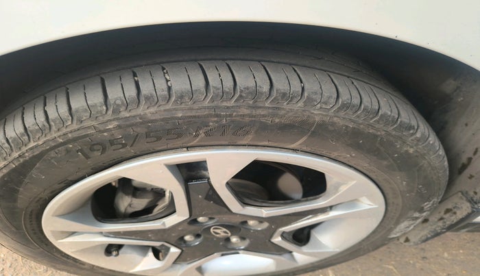 2025 Hyundai NEW I20 SPORTZ 1.2 MT, Petrol, Manual, 21,689 km, tyre