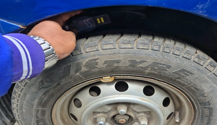 2012 Hyundai Eon ERA +, Petrol, Manual, 75,226 km, tyre