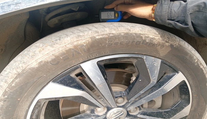 2023 MG HECTOR PLUS SAVVY PRO 1.5 TURBO CVT 6 STR, Petrol, Automatic, 21,382 km, tyre