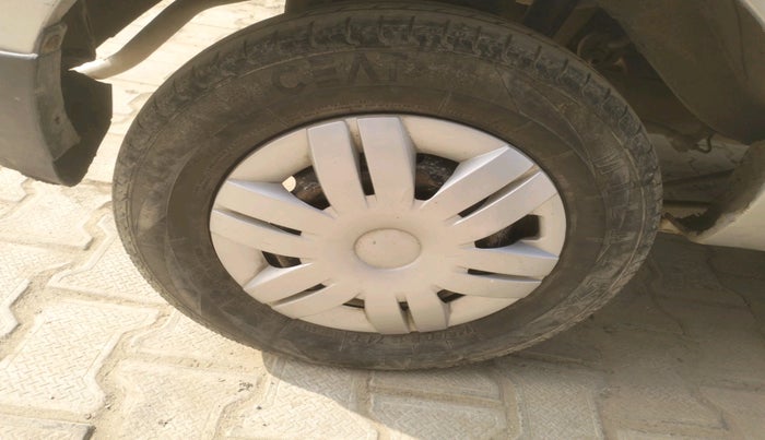 2018 Maruti Alto 800 LXI CNG, Petrol, Manual, 70,287 km, tyre