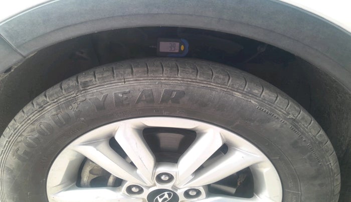 2016 Hyundai Creta SX PLUS 1.6 PETROL, Petrol, Manual, 65,384 km, tyre