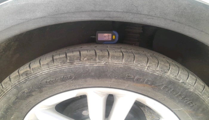 2016 Hyundai Creta SX PLUS 1.6 PETROL, Petrol, Manual, 65,384 km, tyre