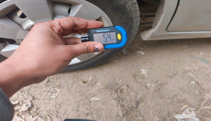 2011 Maruti Wagon R 1.0 LXI, Petrol, Manual, 1,33,787 km, tyre