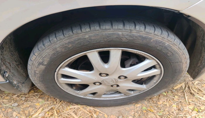 2014 Honda Amaze 1.2L I-VTEC S, Petrol, Manual, 84,917 km, tyre