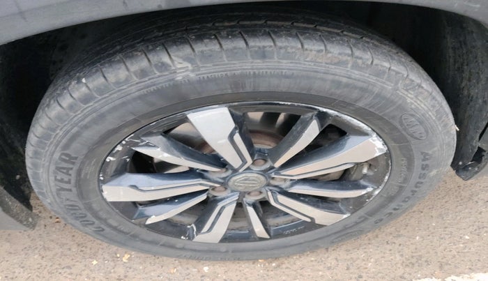 2019 MG HECTOR SHARP 2.0 DIESEL, Diesel, Manual, 79,666 km, tyre