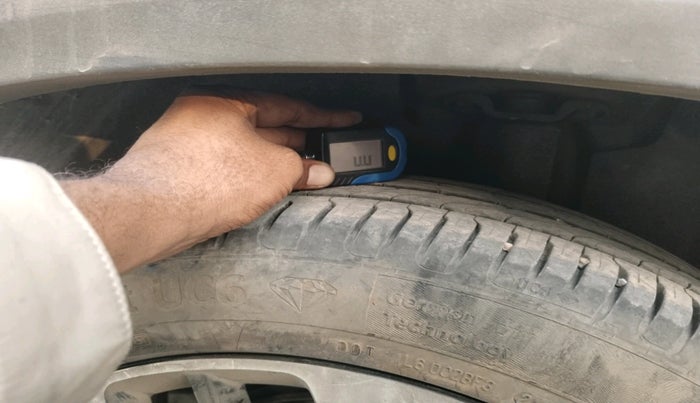 2021 MG HECTOR PLUS SELECT 2.0 DIESEL TURBO MT 7-STR, Diesel, Manual, 35,835 km, tyre