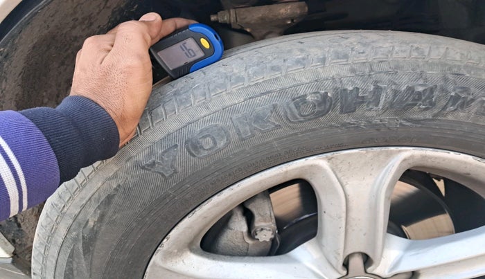 2011 Audi Q5 2.0 TDI QUATTRO, Diesel, Automatic, 1,60,631 km, tyre