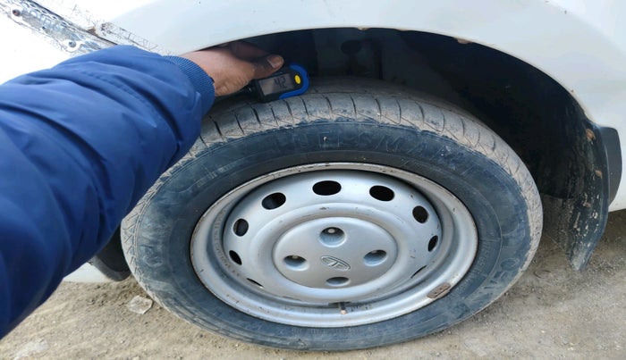 2014 Tata Indica Vista LS QUADRAJET, Diesel, Manual, 1,04,351 km, tyre