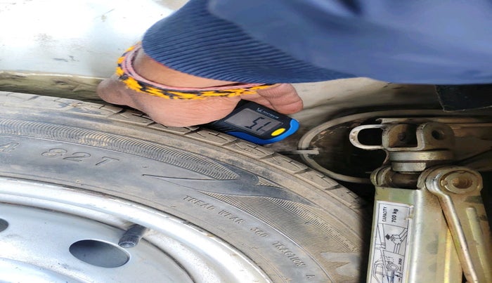 2014 Tata Indica Vista LS QUADRAJET, Diesel, Manual, 1,04,351 km, tyre