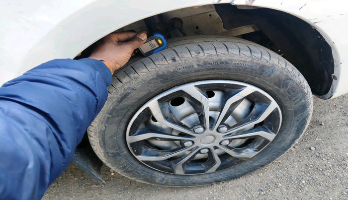 2014 Tata Indica Vista LS QUADRAJET, Diesel, Manual, 1,04,351 km, tyre