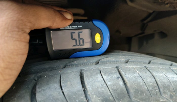 2012 Maruti Swift VXI, Petrol, Manual, 42,726 km, tyre