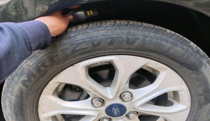 2016 Ford Figo Aspire TITANIUM 1.2 PETROL, Petrol, Manual, 52,793 km, tyre