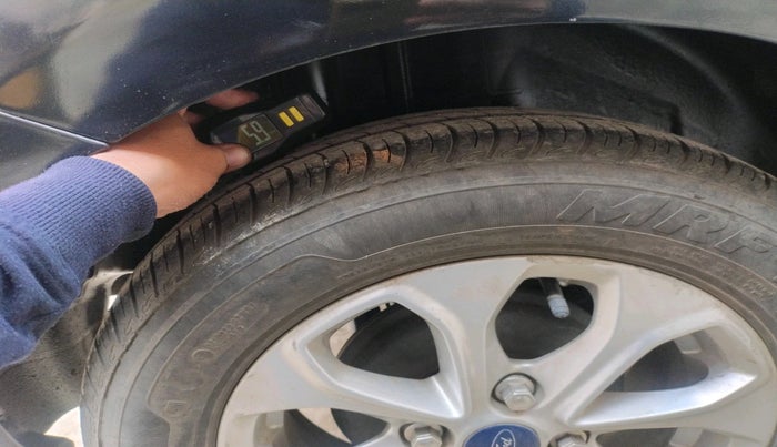 2016 Ford Figo Aspire TITANIUM 1.2 PETROL, Petrol, Manual, 52,793 km, tyre