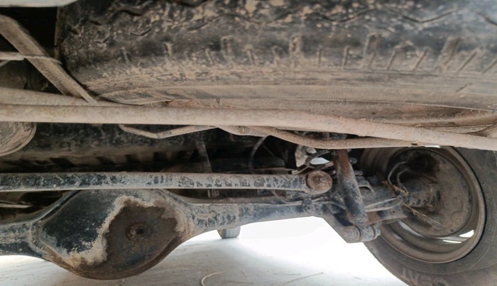 2011 Maruti Eeco 7 STR, Petrol, Manual, 1,29,737 km, tyre