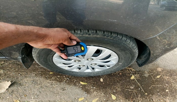 2016 Hyundai i10 SPORTZ 1.1, Petrol, Manual, 25,675 km, tyre