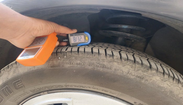 2016 Mahindra XUV500 W4, Diesel, Manual, 1,43,599 km, tyre