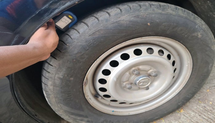 2013 Honda Brio E MT, Petrol, Manual, 87,069 km, tyre