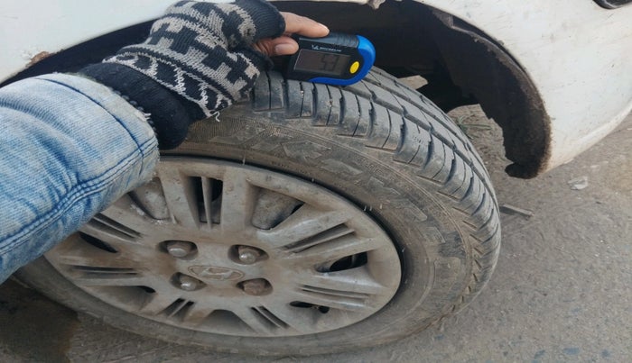 2013 Hyundai Santro Xing GLS, Petrol, Manual, 77,739 km, tyre