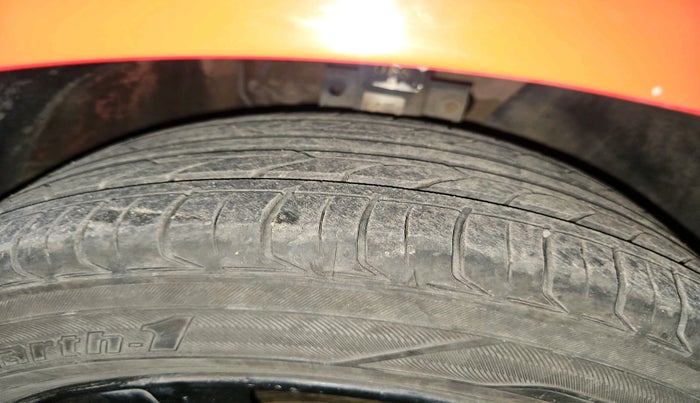 2015 Volkswagen Polo GT TSI AT, Petrol, Automatic, 71,244 km, tyre