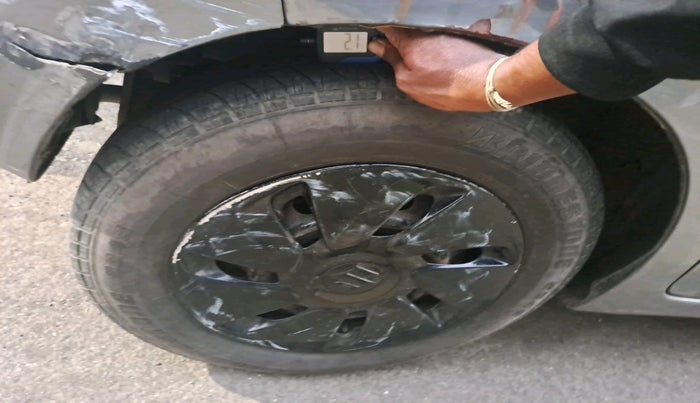 2015 Maruti Celerio VXI CNG, Petrol, Manual, 1,42,406 km, tyre