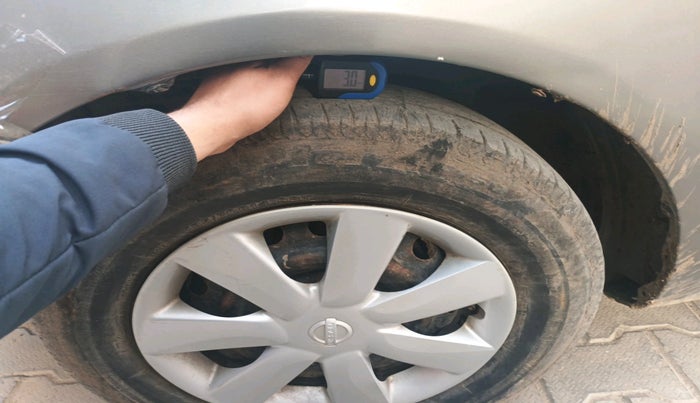 2012 Nissan Sunny XL, Petrol, Manual, 69,439 km, tyre