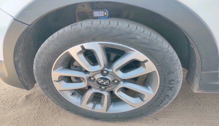 2018 Hyundai i20 Active 1.2 S, Petrol, Manual, 58,903 km, tyre